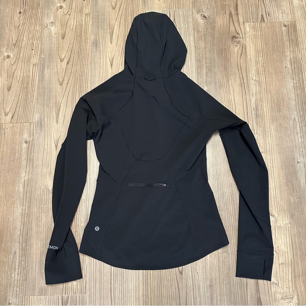Lululemon running jacket